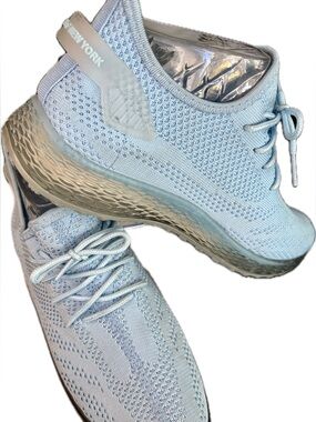 PONY PP2-Sonic-Ladies Athletic Sneakers in Blue & White US 8 Like New